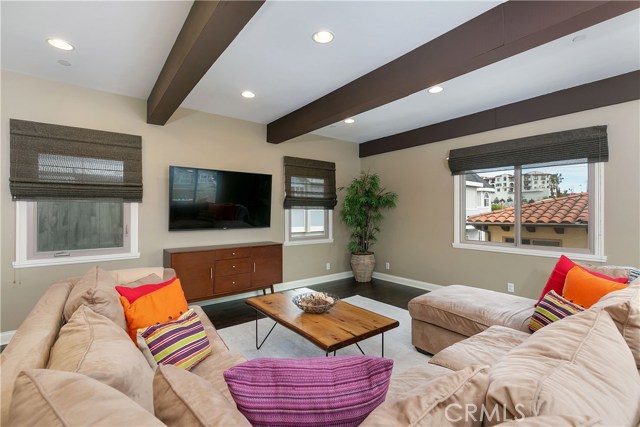 1931 Nelson Avenue, Redondo Beach, California 90278, 5 Bedrooms Bedrooms, ,3 BathroomsBathrooms,Residential,Sold,Nelson,SB19085499