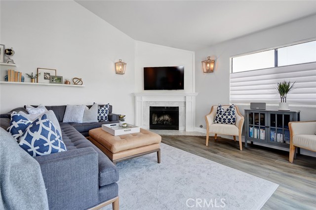 1920 Voorhees Avenue, Redondo Beach, California 90278, 3 Bedrooms Bedrooms, ,3 BathroomsBathrooms,Residential,Sold,Voorhees,SB19186018