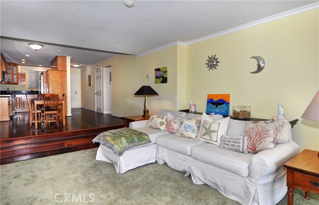 1321 Beryl Street, Redondo Beach, California 90277, 2 Bedrooms Bedrooms, ,2 BathroomsBathrooms,Residential,Sold,Beryl,OC17104021