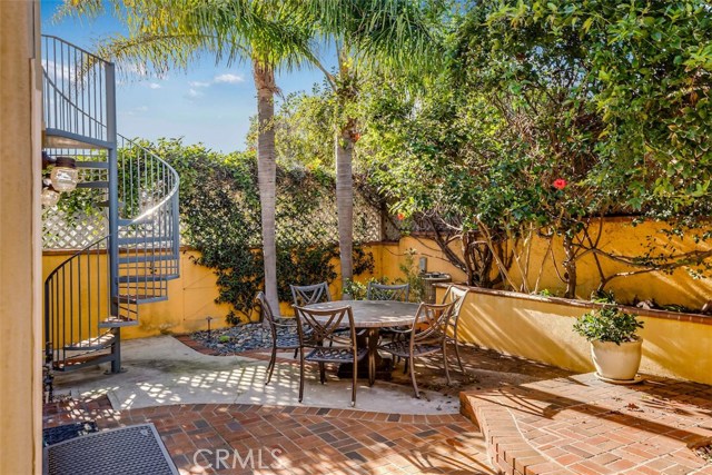 521 13th Street, Manhattan Beach, California 90266, 3 Bedrooms Bedrooms, ,1 BathroomBathrooms,Residential,Sold,13th,PW19054857