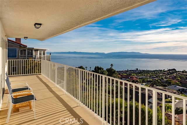 Kitchen Balcony / View of Catalina