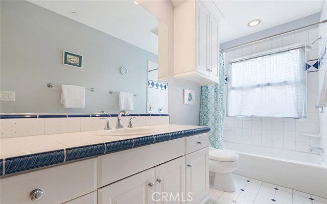 516 MARIA Avenue, Redondo Beach, California 90277, 3 Bedrooms Bedrooms, ,2 BathroomsBathrooms,Residential,Sold,MARIA,SB17072424