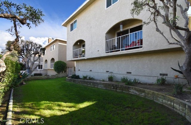 1921 Voorhees Avenue, Redondo Beach, California 90278, ,Residential Income,Sold,Voorhees,PV20036066