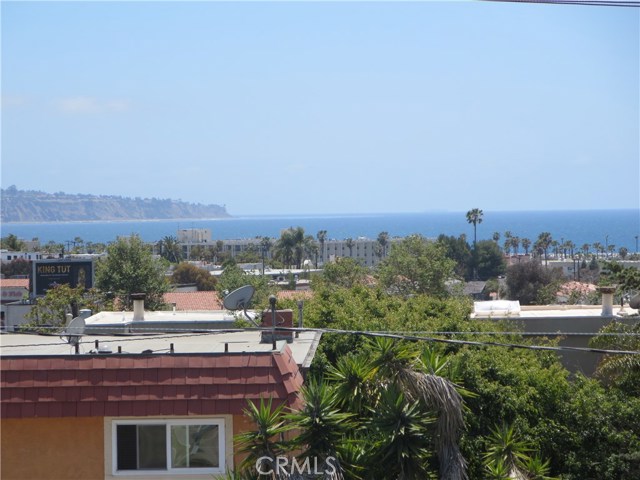 828 Lucia Avenue, Redondo Beach, California 90277, 3 Bedrooms Bedrooms, ,2 BathroomsBathrooms,Residential,Sold,Lucia,PV18117040