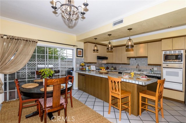 2006 Aviation Way, Redondo Beach, California 90278, 3 Bedrooms Bedrooms, ,2 BathroomsBathrooms,Residential,Sold,Aviation,SB18089847