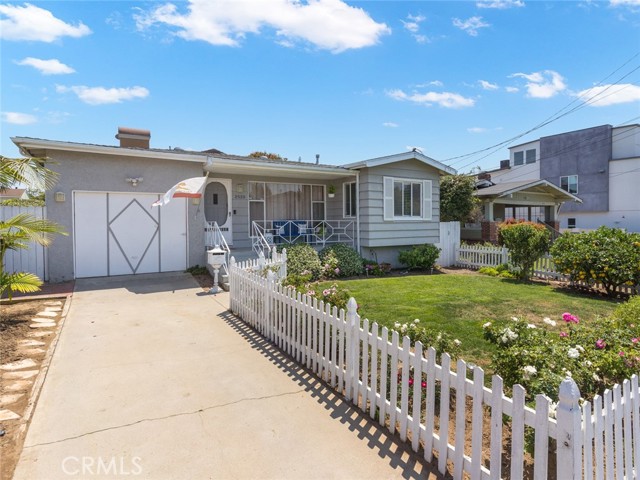 2520 Harriman Lane, Redondo Beach, California 90278, 3 Bedrooms Bedrooms, ,2 BathroomsBathrooms,Residential,Sold,Harriman,SB21142321