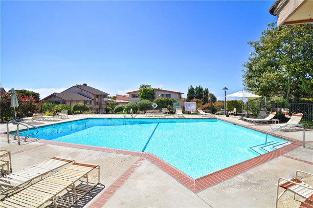 6410 Ridgebyrne Court, Rancho Palos Verdes, California 90275, 2 Bedrooms Bedrooms, ,2 BathroomsBathrooms,Residential,Sold,Ridgebyrne,PV18234265