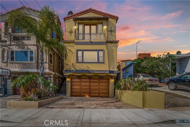 1605 Stanford Avenue, Redondo Beach, California 90278, 5 Bedrooms Bedrooms, ,3 BathroomsBathrooms,Residential,Sold,Stanford,SB19237722
