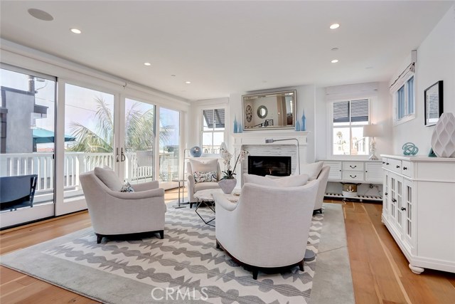 420 31st Street, Manhattan Beach, California 90266, 5 Bedrooms Bedrooms, ,2 BathroomsBathrooms,Residential,Sold,31st,SB20242729