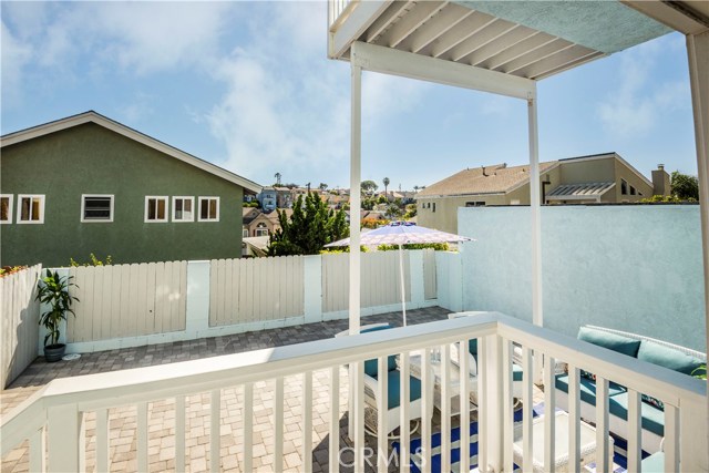 1709 Steinhart Avenue, Redondo Beach, California 90278, 3 Bedrooms Bedrooms, ,2 BathroomsBathrooms,Residential,Sold,Steinhart,SB17121207