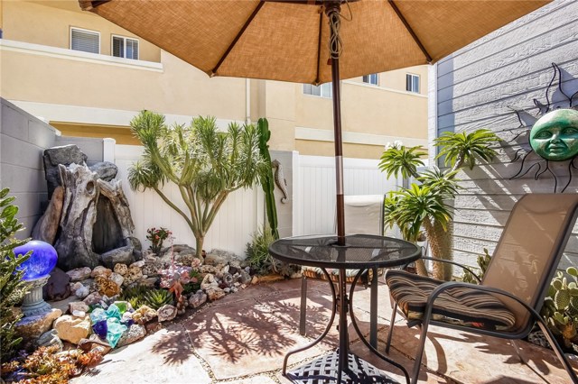 2612 Gates Avenue, Redondo Beach, California 90278, 2 Bedrooms Bedrooms, ,2 BathroomsBathrooms,Residential,Sold,Gates,SB17171048