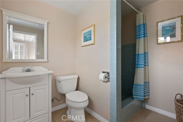 323 Avenue G, Redondo Beach, California 90277, 4 Bedrooms Bedrooms, ,1 BathroomBathrooms,Residential,Sold,Avenue G,PV21158630