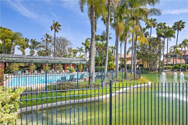 12 Dover Place, Manhattan Beach, California 90266, 3 Bedrooms Bedrooms, ,3 BathroomsBathrooms,Residential,Sold,Dover,SB18076717