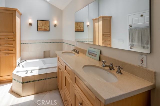 1904 Manzanita Lane, Manhattan Beach, California 90266, 3 Bedrooms Bedrooms, ,2 BathroomsBathrooms,Residential,Sold,Manzanita,SB21153043