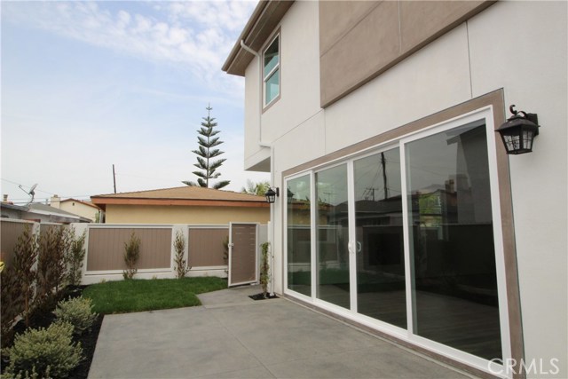 2206 WARFIELD Avenue, Redondo Beach, California 90278, 4 Bedrooms Bedrooms, ,3 BathroomsBathrooms,Residential,Sold,WARFIELD,SB18166221