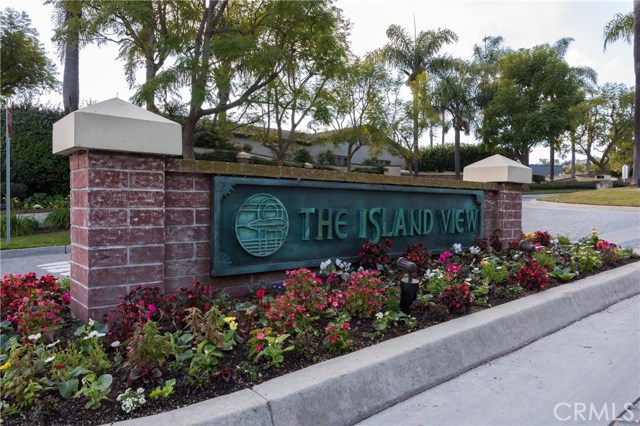 Welcome to Island View!  Hurry on this gem!