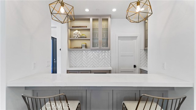 1712 Meadows Avenue, Manhattan Beach, California 90266, 5 Bedrooms Bedrooms, ,2 BathroomsBathrooms,Residential,Sold,Meadows,SB20199095