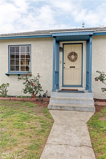 2404 Thomas Avenue, Redondo Beach, California 90278, 3 Bedrooms Bedrooms, ,1 BathroomBathrooms,Residential,Sold,Thomas,SB17071110