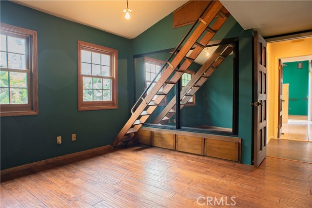 WOOD FLOORS- LOFT BEDROOM