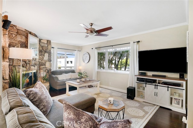 1503 Rindge Lane, Redondo Beach, California 90278, 4 Bedrooms Bedrooms, ,Residential,Sold,Rindge,SB21027333