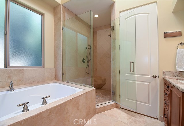 2403 Gates Avenue, Redondo Beach, California 90278, 4 Bedrooms Bedrooms, ,3 BathroomsBathrooms,Residential,Sold,Gates,SB20180622
