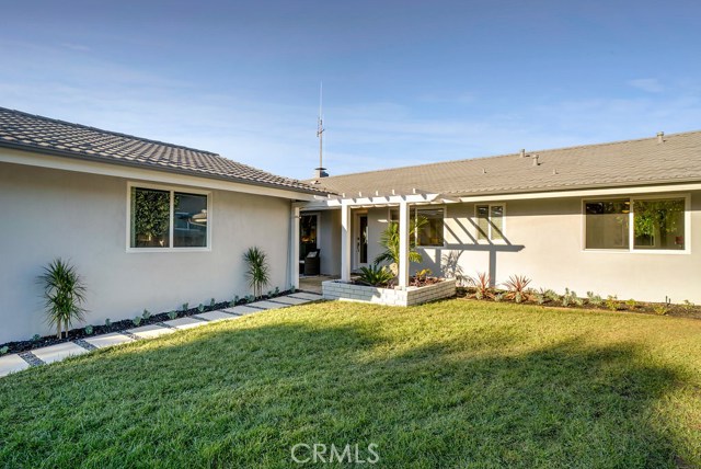 6227 Monero Drive, Rancho Palos Verdes, California 90275, 4 Bedrooms Bedrooms, ,2 BathroomsBathrooms,Residential,Sold,Monero,SB17260386