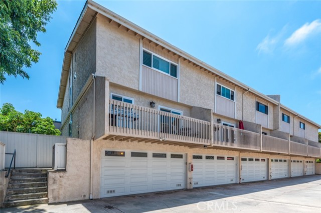 108 Irena Avenue, Redondo Beach, California 90277, 2 Bedrooms Bedrooms, ,1 BathroomBathrooms,Residential,Sold,Irena,SB21158084