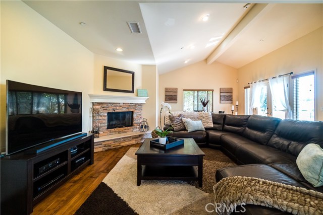 2413 Rockefeller Lane, Redondo Beach, California 90278, 3 Bedrooms Bedrooms, ,2 BathroomsBathrooms,Residential,Sold,Rockefeller,SB18266736