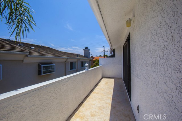 2611 Carnegie Lane, Redondo Beach, California 90278, 3 Bedrooms Bedrooms, ,2 BathroomsBathrooms,Residential,Sold,Carnegie,SB17163872