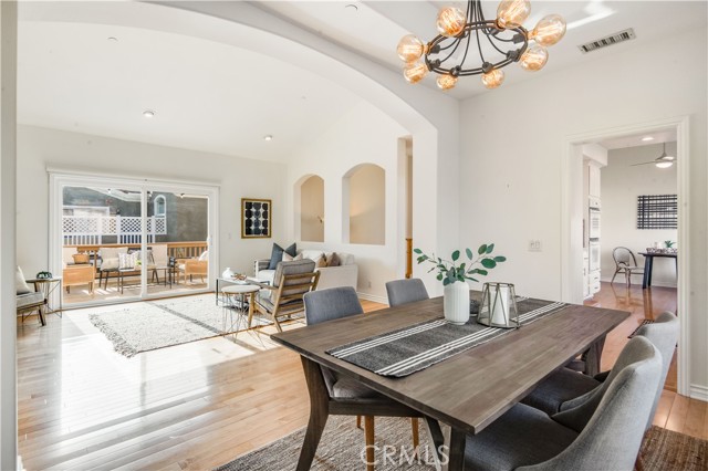 2225 Mathews Avenue, Redondo Beach, California 90278, 3 Bedrooms Bedrooms, ,2 BathroomsBathrooms,Residential,Sold,Mathews,PV21085023