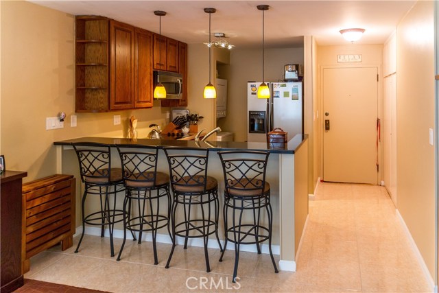 555 Esplanade, Redondo Beach, California 90277, 2 Bedrooms Bedrooms, ,2 BathroomsBathrooms,Residential,Sold,Esplanade,SB17042204