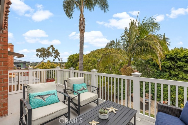 706 Anderson Street, Manhattan Beach, California 90266, 3 Bedrooms Bedrooms, ,2 BathroomsBathrooms,Residential,Sold,Anderson,SB21117273