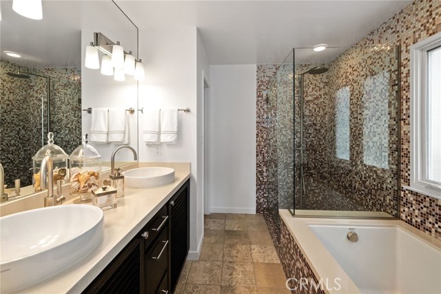 315 24th Street, Manhattan Beach, California 90266, 3 Bedrooms Bedrooms, ,3 BathroomsBathrooms,Residential,Sold,24th,SB20212174