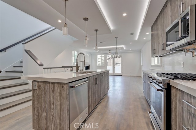 1724 Steinhart Avenue, Redondo Beach, California 90278, 4 Bedrooms Bedrooms, ,3 BathroomsBathrooms,Residential,Sold,Steinhart,SB18241536