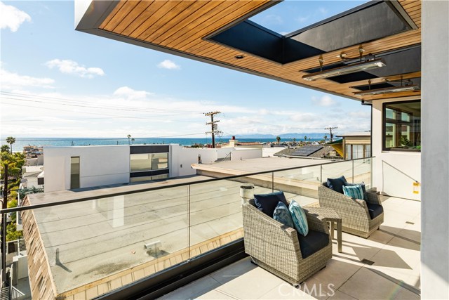 3rd floor Deck with view of ocean