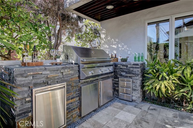 417 27th Street, Manhattan Beach, California 90266, 3 Bedrooms Bedrooms, ,1 BathroomBathrooms,Residential,Sold,27th,SB21023616