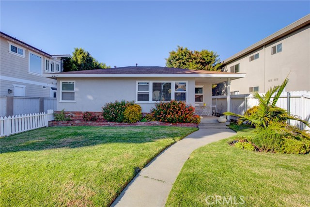 2211 Nelson Avenue, Redondo Beach, California 90278, 6 Bedrooms Bedrooms, ,3 BathroomsBathrooms,Residential,Sold,Nelson,SB19252615