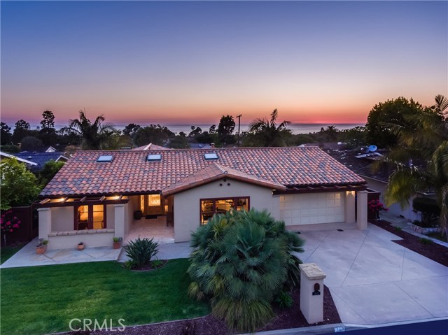 2631 Via Carrillo, Palos Verdes Estates, California 90274, 3 Bedrooms Bedrooms, ,2 BathroomsBathrooms,Residential,Sold,Via Carrillo,PV17093733