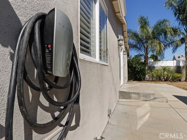 3 Bed Home for Sale in Encino, California