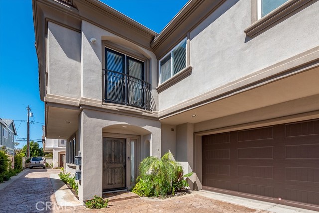 2227 Gates Avenue, Redondo Beach, California 90278, 4 Bedrooms Bedrooms, ,3 BathroomsBathrooms,Residential,Sold,Gates,SB21093316