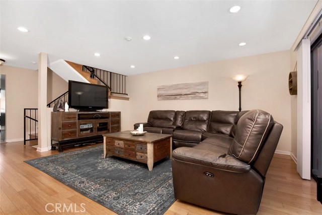 2016 Mathews Avenue, Redondo Beach, California 90278, 2 Bedrooms Bedrooms, ,3 BathroomsBathrooms,Residential,Sold,Mathews,SW19218319