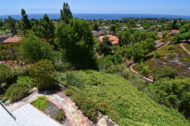 1136 Via Zumaya, Palos Verdes Estates, California 90274, 4 Bedrooms Bedrooms, ,2 BathroomsBathrooms,Residential,Sold,Via Zumaya,PV20130816