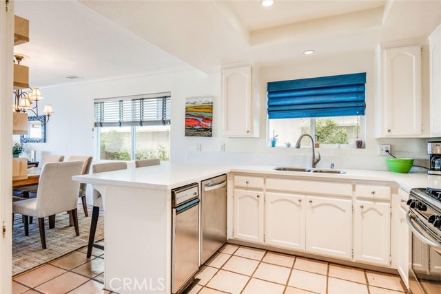 1749 Wollacott Street, Redondo Beach, California 90278, 4 Bedrooms Bedrooms, ,2 BathroomsBathrooms,Residential,Sold,Wollacott,PV19223215