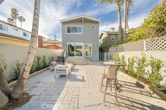 612 Anderson Street, Manhattan Beach, California 90266, 3 Bedrooms Bedrooms, ,2 BathroomsBathrooms,Residential,Sold,Anderson,OC21011286