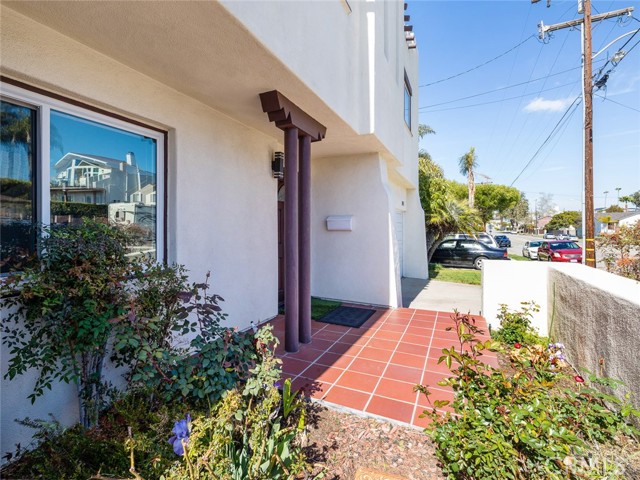 1011 Diamond Street, Redondo Beach, California 90277, 3 Bedrooms Bedrooms, ,1 BathroomBathrooms,Residential,Sold,Diamond,PV21056116