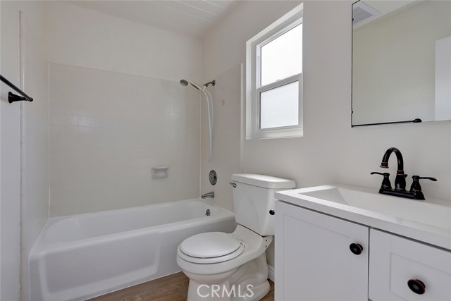 323 29th Street, Manhattan Beach, California 90266, 4 Bedrooms Bedrooms, ,3 BathroomsBathrooms,Residential,Sold,29th,SB19246067