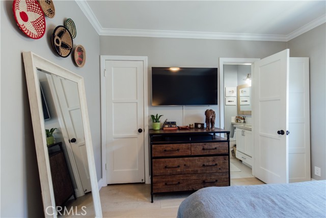 2801 Valley Drive, Manhattan Beach, California 90266, 2 Bedrooms Bedrooms, ,1 BathroomBathrooms,Residential,Sold,Valley,SB21130648