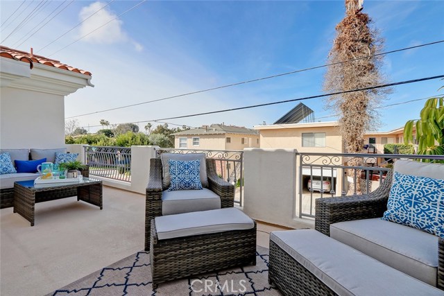 2100 Blossom Lane, Redondo Beach, California 90278, 3 Bedrooms Bedrooms, ,2 BathroomsBathrooms,Residential,Sold,Blossom,SB19051216