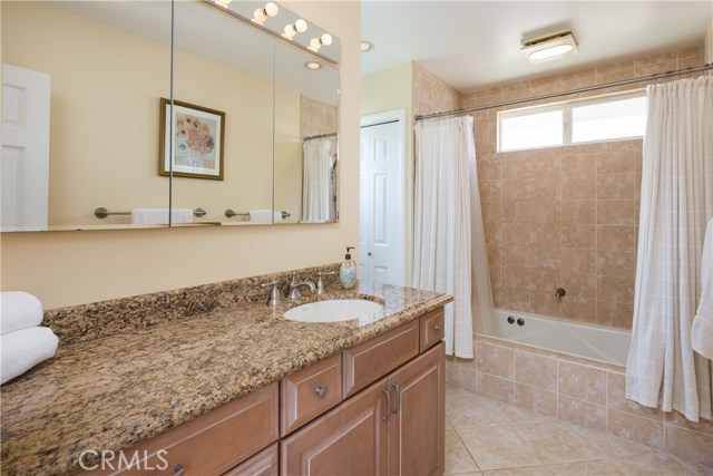 1505 Wendy Way, Manhattan Beach, California 90266, 2 Bedrooms Bedrooms, ,2 BathroomsBathrooms,Residential,Sold,Wendy,SB17157173