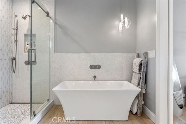 2510 Laurel Ave, Manhattan Beach, California 90266, 3 Bedrooms Bedrooms, ,2 BathroomsBathrooms,Residential,Sold,Laurel Ave,SB21130509